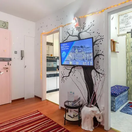 Artistic Guest house *