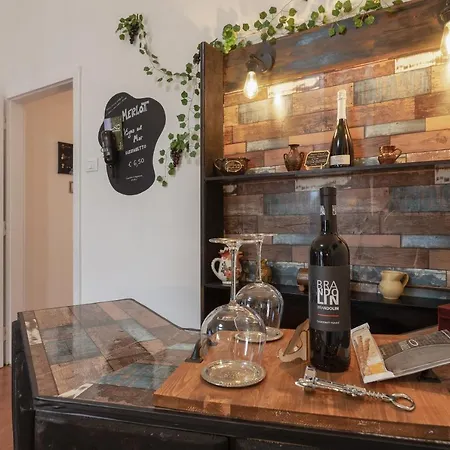 Artistic Guest house